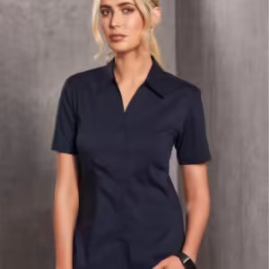 Executive Lady Short Sleeve. 75.6% Polyester - BS07S